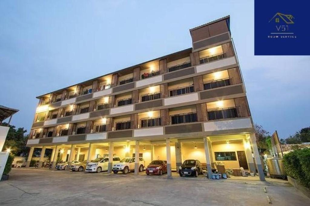 V51 Hotel Nakhonratchasima Exterior foto